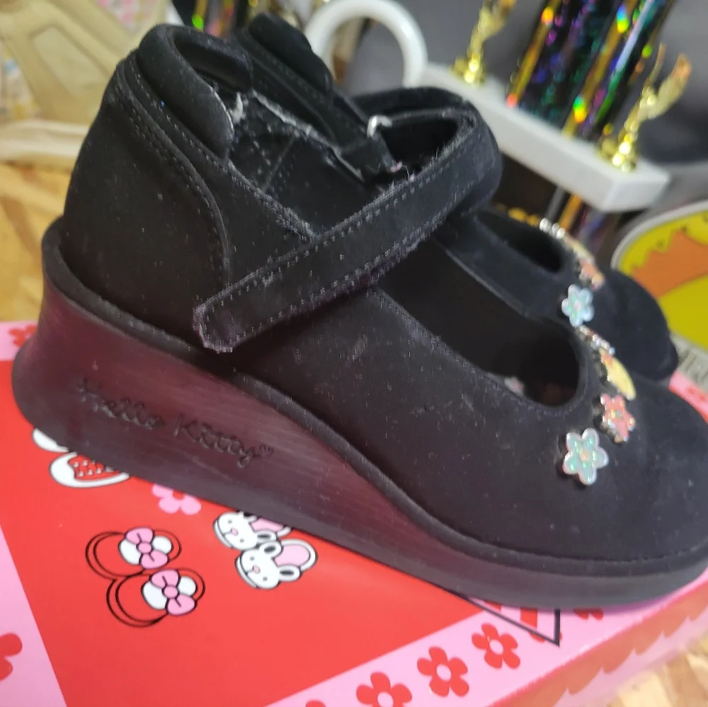 Hello Kitty Youth Shoes Size 12.5‎ in Original Box Mary Janes